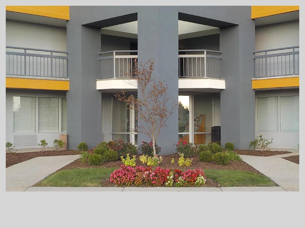 Hotel Clarion Pointe Indianapolis Northeast Castleton Exterior foto
